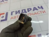 Кнопка обогрева сиденья переднего левого Hyundai Tucson (JM) 933202E001CA