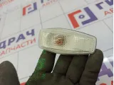 Повторитель на крыло белый Hyundai Tucson (JM) 92330-25500