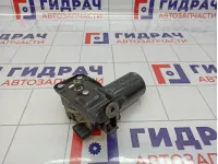 Моторчик стеклоочистителя передний Hyundai Tucson (JM) 98110-2E000 Моторчик стеклоочистителя передний Hyundai Tucson (JM) 98110-2E000