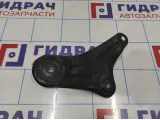 Кронштейн передней балки правый Hyundai Tucson (JM) 62477-2E000