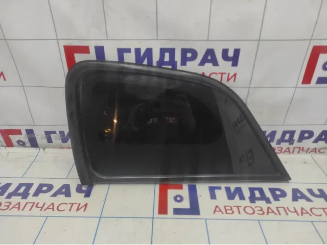 Стекло заднее глухое правое Hyundai Tucson (JM) 87820-2E000