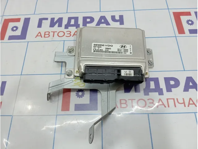 Блок управления двигателем Hyundai Tucson (JM) 39181-23230