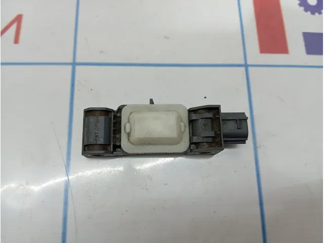 Датчик AIR BAG Hyundai Tucson (JM) 95930-2E000
