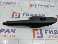 Накладка кнопки стеклоподъемника задняя левая Hyundai Tucson (JM) 93580-2E000