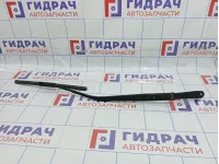 Поводок стеклоочистителя передний правый Hyundai Tucson (JM) 98321-2E001