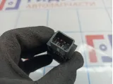 Кнопка обогрева переднего стекла Hyundai Tucson (JM) 937202E100CA