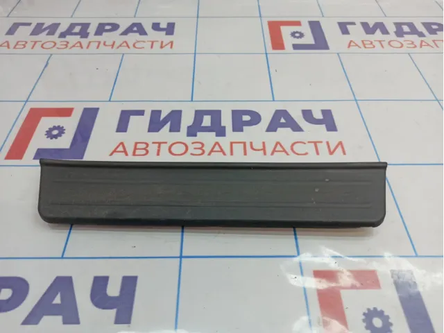 Накладка порога внутренняя задняя правая Hyundai Tucson (JM) 858882E000WK