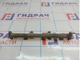 Рейка топливная (рампа) правая Hyundai Tucson (JM) 35304-37110