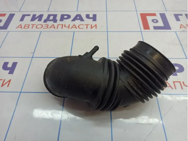 Патрубок воздушного фильтра Hyundai Tucson (JM) 28139-2E100