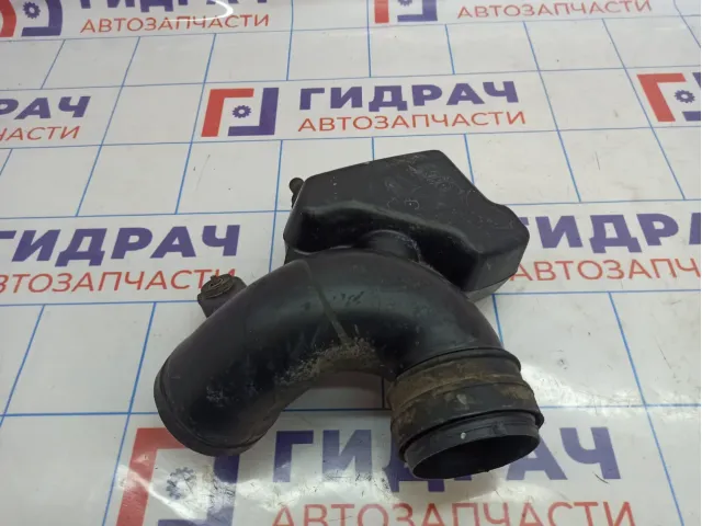 Резонатор воздушного фильтра Hyundai Tucson (JM) 28211-2E000