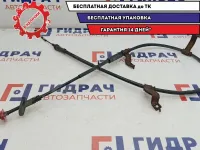 Трос стояночного тормоза правый Hyundai Tucson 59770-2E500.