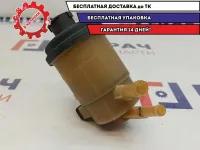 Бачок гидроусилителя Hyundai Tucson 57150-2E000. Сломано крепление.