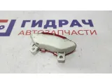 Отражатель в обшивку двери переднюю правую Hyundai Tucson 92640-2E010.