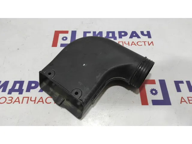 Воздухозаборник Hyundai Tucson 28210-2E000.