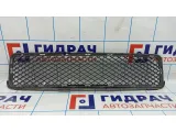 Решетка в бампер центральная Hyundai Tucson 86561-2E000. Дефект.