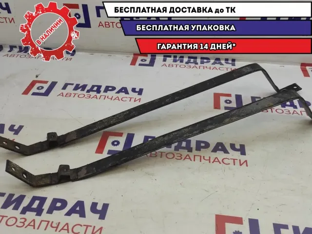 Лента крепления бензобака Hyundai Tucson 31210-2E000. Комплект.