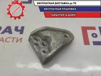 Кронштейн двигателя правый Hyundai Tucson 21815-2E000.