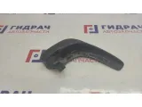 Брызговик передний левый Hyundai Tucson 86831-2E000. Царапины.