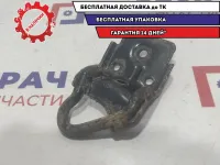 Крюк буксировочный левый Hyundai Tucson 64677-2E000.