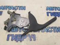 Рычаг стояночного тормоза Hyundai Tucson 2008 597102E000WK Отличное состояние.