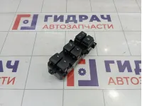 Блок управления стеклоподъемниками Hyundai Tucson (TL) 93570D30414X