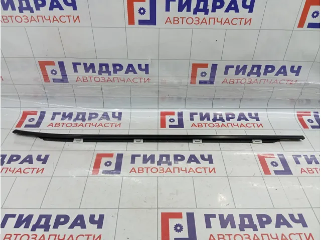 Накладка стекла заднего правого Hyundai Tucson (TL) 83220D3000