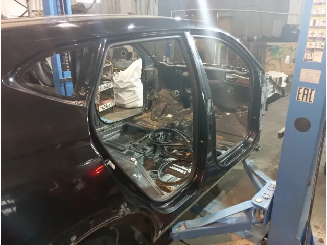 Порог со стойкой правый Hyundai Tucson (TL)