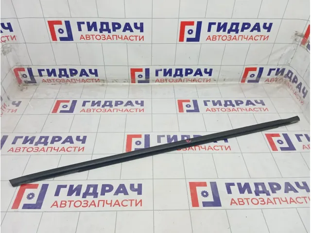 Накладка стекла заднего левого Hyundai Tucson (NX4) 83210N9000