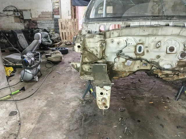 Лонжерон передний правый Hyundai Verna