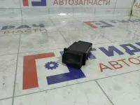 Кнопка аварийной сигнализации Hyundai Verna 937901E000