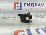 Моторчик заслонки отопителя (печки) Hyundai Verna