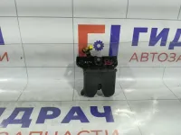 Замок багажника Hyundai Verna 812301E000