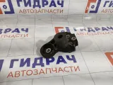 Кронштейн двигателя правый Hyundai Verna 218201G000