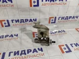 Цилиндр тормозной главный Hyundai Verna 585111G100