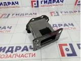 Кронштейн усилителя переднего бампера левый Hyundai I30 (FD) 64710-2L000