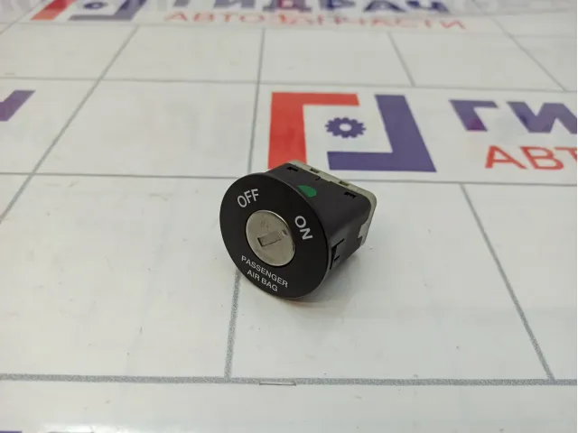 Выключатель AIR BAG Hyundai I30 (FD) 95930-3E510