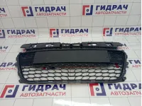 Решетка в бампер центральная Hyundai I30 (FD) 86561-2R000