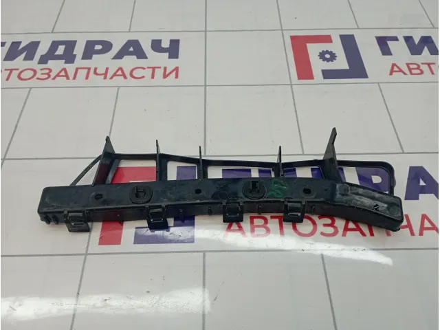Направляющая заднего бампера правая Hyundai I30 (FD) 86614-2R000