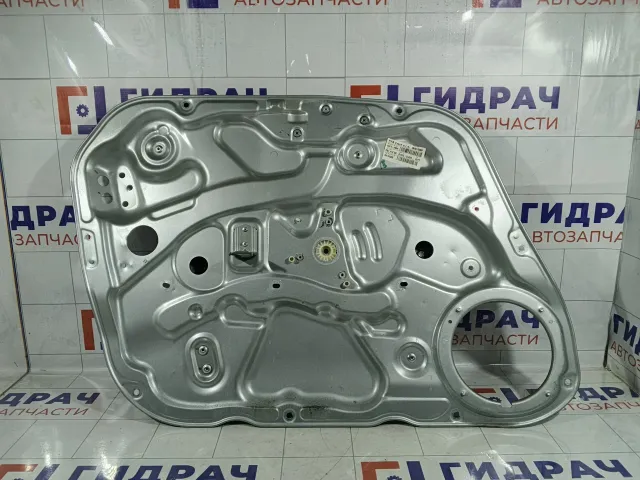 Стеклоподъемник передний правый Hyundai i30 824712R000