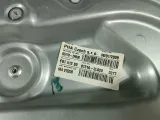 Стеклоподъемник передний правый Hyundai i30 824712R000