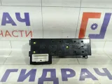 Блок управления стеклоподъемниками передний левый Hyundai i30 935702L100