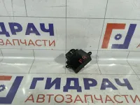 Кнопка стеклоподъемника передняя правая Hyundai i30 935752L011