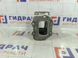 Кронштейн усилителя переднего бампера левый Hyundai i30 647102L000