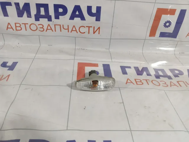 Повторитель на крыло Hyundai i30 923033L100