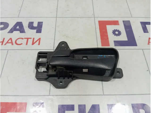 Ручка двери внутренняя передняя левая Hyundai i30 826102L000XP