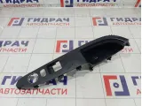 Накладка блока управления стеклоподъемниками Hyundai i30 935722R030