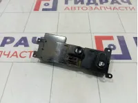 Блок управления стеклоподъемниками Hyundai i30 935702L100