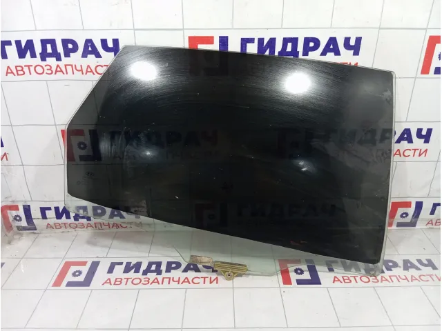 Стекло двери задней правой Hyundai i30 834202L010