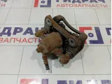 Суппорт тормозной задний левый Hyundai i30 582101H300