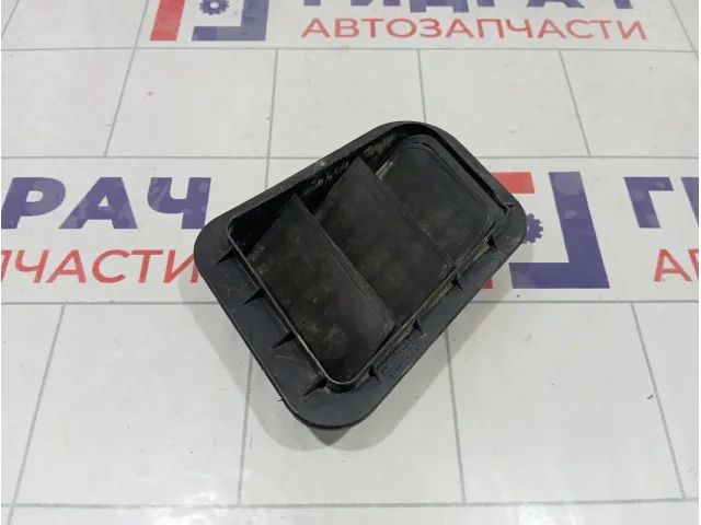 Решетка вентиляционная левая Hyundai i30 9751017000